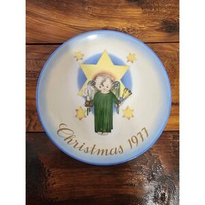 Sister Berta‎ Hummel "Herald Angel" 1977 Christmas Plate